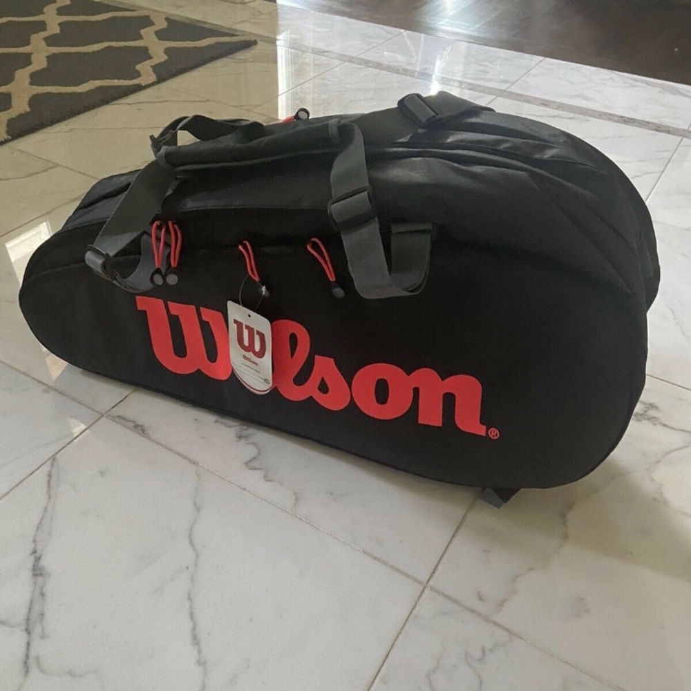 Tennis bag